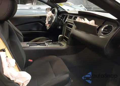 2013 Ford Mustang V6 из США, поврежденный, VIN 1ZVBP8AM6D5230832